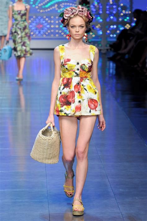 dolce gabbana spring 2012